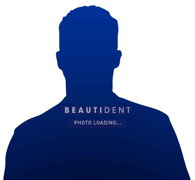 湛美牙醫 許家凰